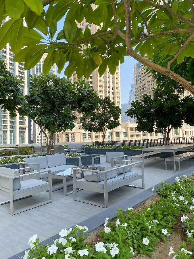 Apartment Higuests - Elegant Apt With Terrace Minutes From Burj Khalifa Dubai United Arab Emirates