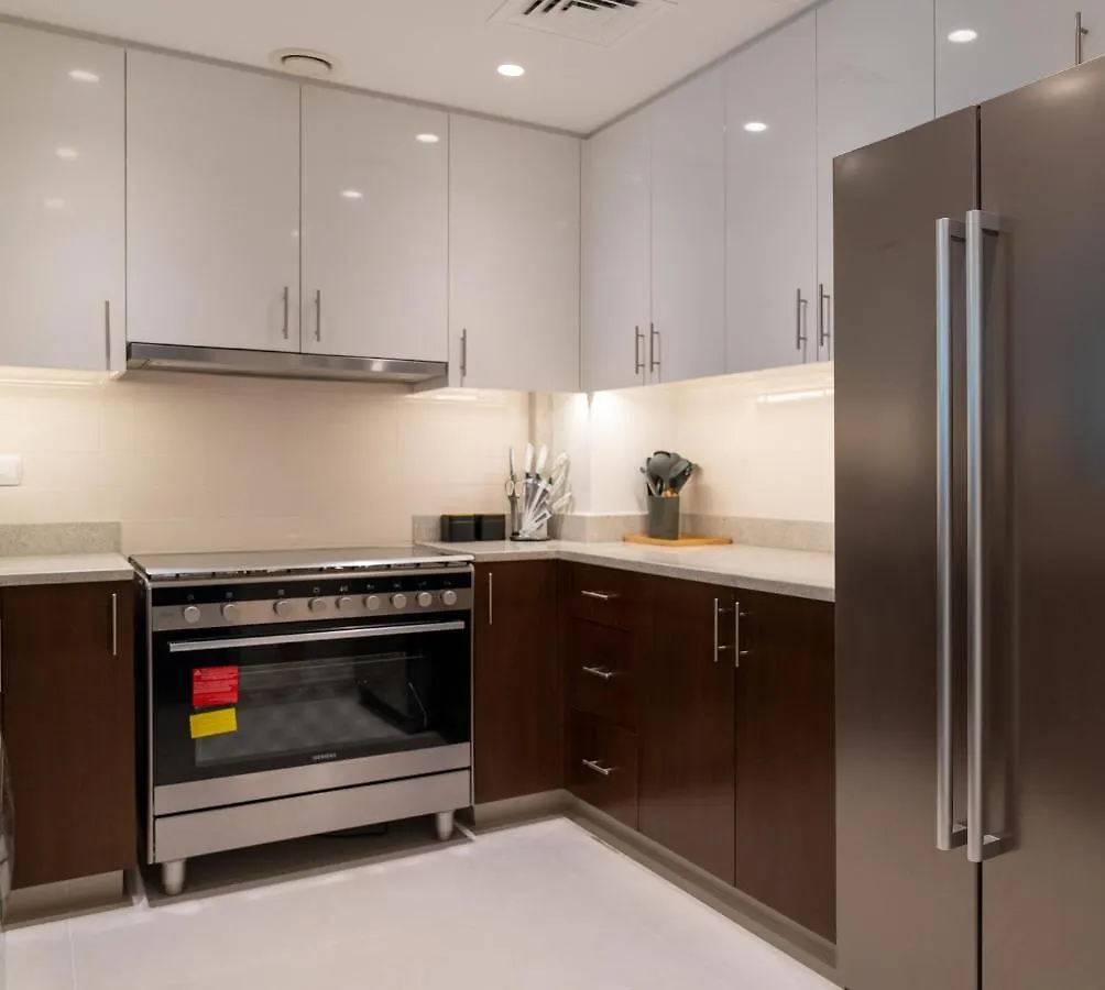 Apartment Higuests - Elegant Apt With Terrace Minutes From Burj Khalifa Dubai