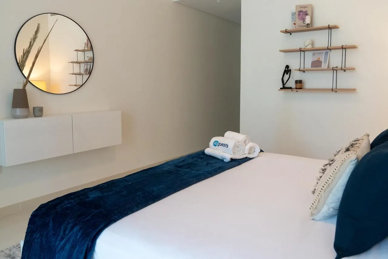Apartment Higuests - Elegant Apt With Terrace Minutes From Burj Khalifa Dubai